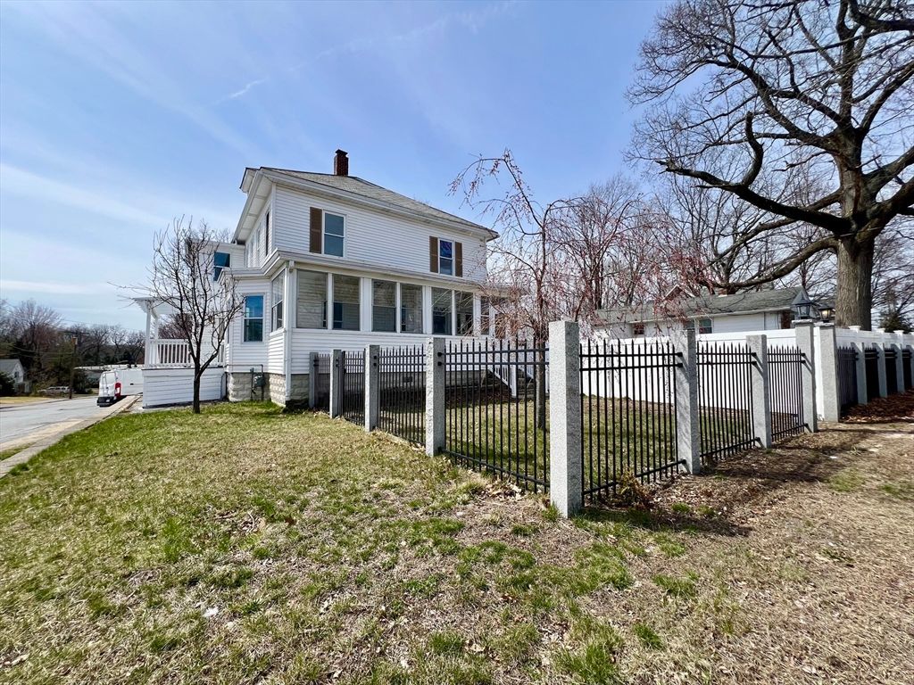 343 South St, Fitchburg, MA 01420