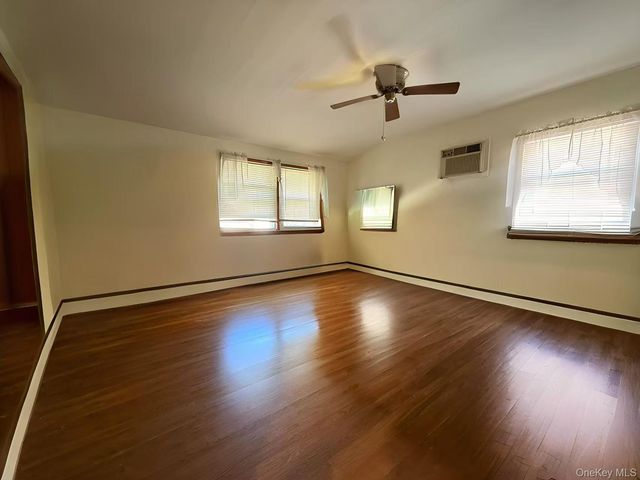 11 Surrey Lane, Hempstead, NY 11756
