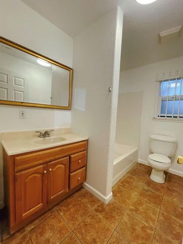 113 Elkhorn Blvd, Rio Linda, CA 95673