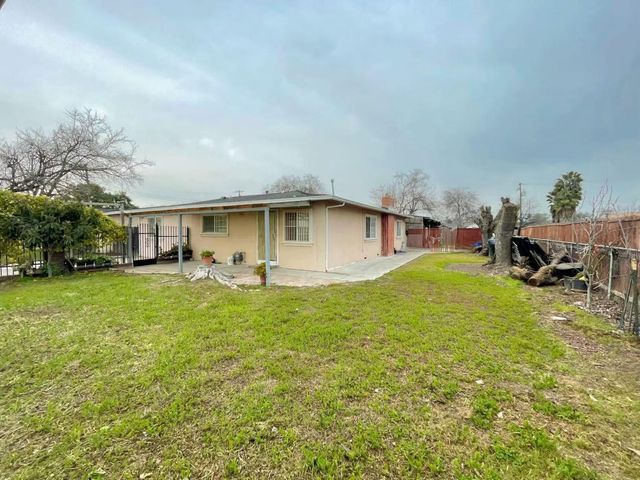 113 Elkhorn Blvd, Rio Linda, CA 95673