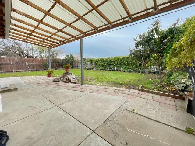 113 Elkhorn Blvd, Rio Linda, CA 95673