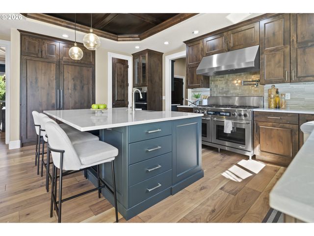 1048 Nw ELOISE Ln, Portland, OR 97229