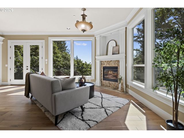 1048 Nw ELOISE Ln, Portland, OR 97229