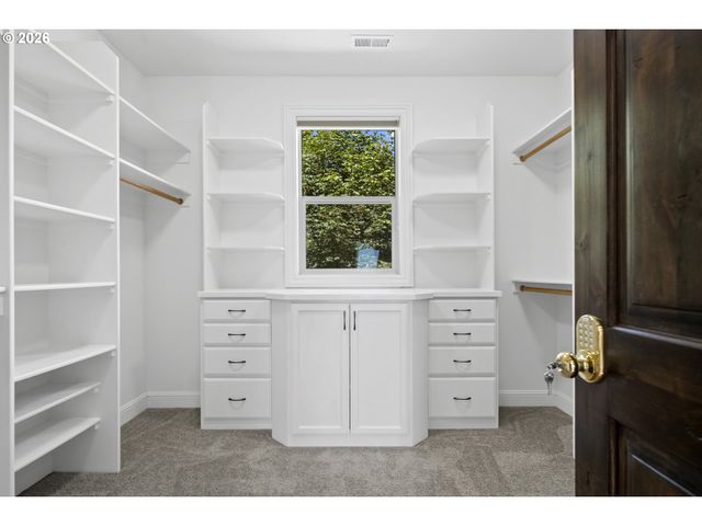 1048 Nw ELOISE Ln, Portland, OR 97229