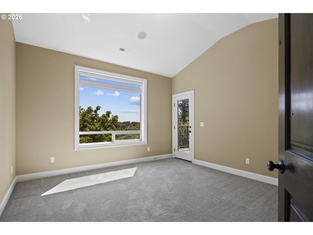 1048 Nw ELOISE Ln, Portland, OR 97229