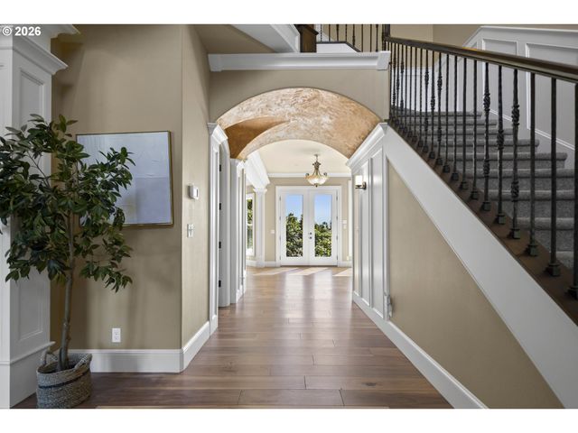 1048 Nw ELOISE Ln, Portland, OR 97229