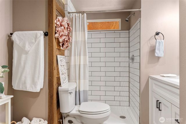 111 Jaybird Lane, Brinnon, WA 98320