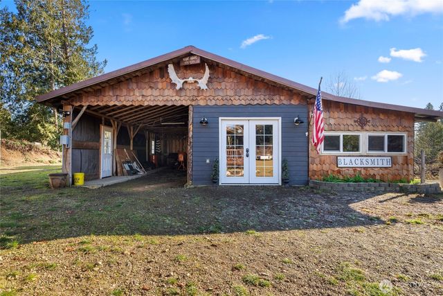 111 Jaybird Lane, Brinnon, WA 98320