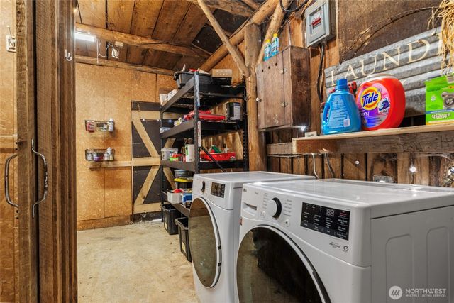 111 Jaybird Lane, Brinnon, WA 98320