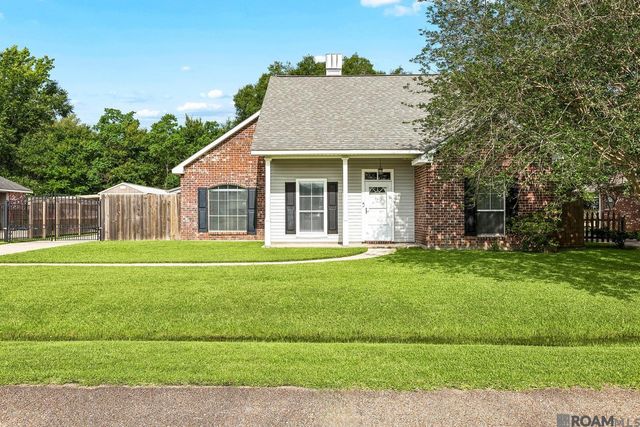 7854 Oakland Dr, Denham Springs, LA 70706