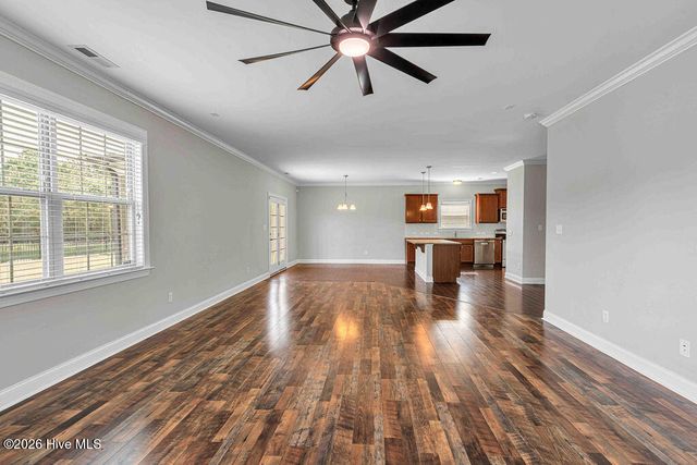 408 Canvasback Lane, Sneads Ferry, NC 28460