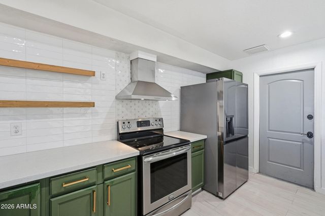 917 N ROOSEVELT Circle, Scottsdale, AZ 85257