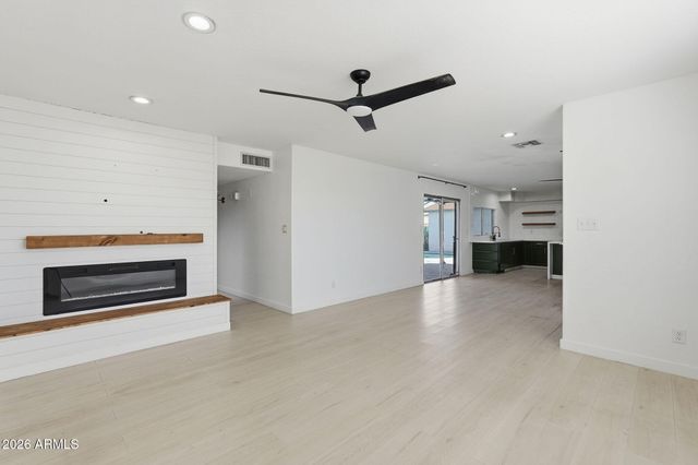 917 N ROOSEVELT Circle, Scottsdale, AZ 85257