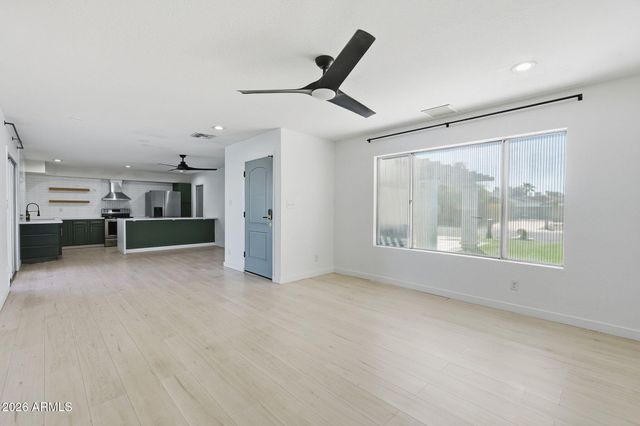 917 N ROOSEVELT Circle, Scottsdale, AZ 85257