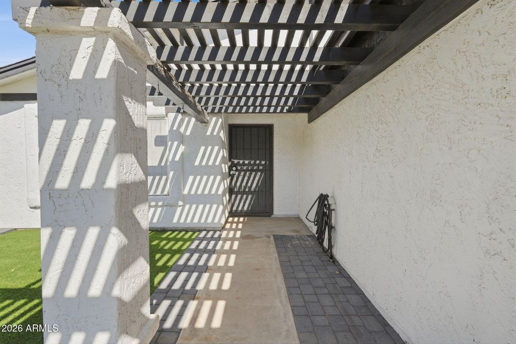 917 N ROOSEVELT Circle, Scottsdale, AZ 85257 — photo 4