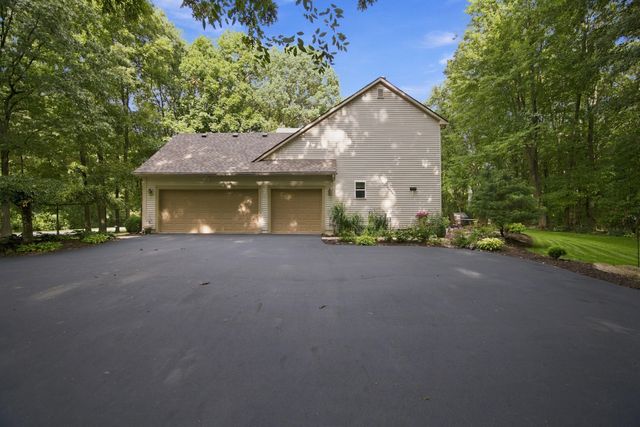 6490 Stillwater Drive, Chelsea, MI 48118