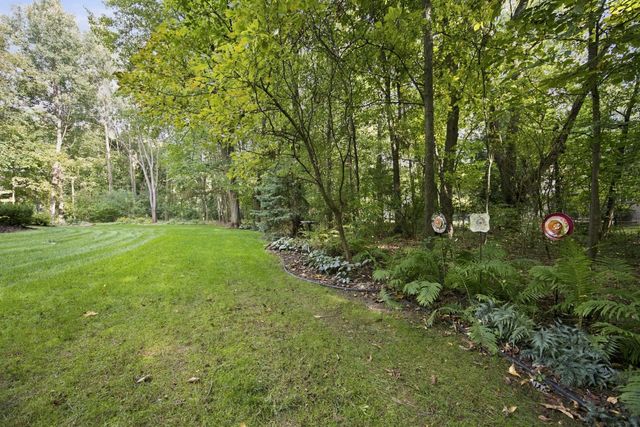 6490 Stillwater Drive, Chelsea, MI 48118
