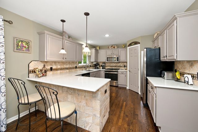 6490 Stillwater Drive, Chelsea, MI 48118