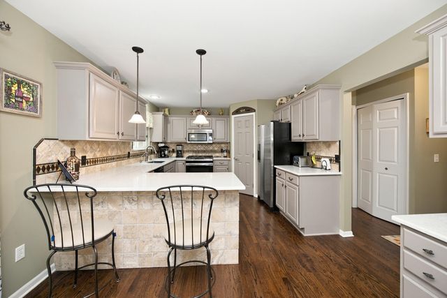 6490 Stillwater Drive, Chelsea, MI 48118