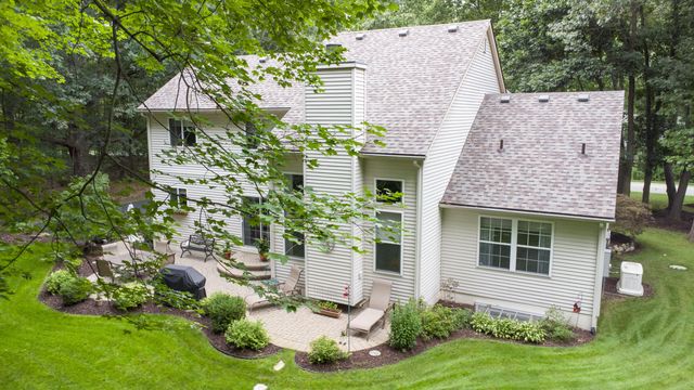 6490 Stillwater Drive, Chelsea, MI 48118