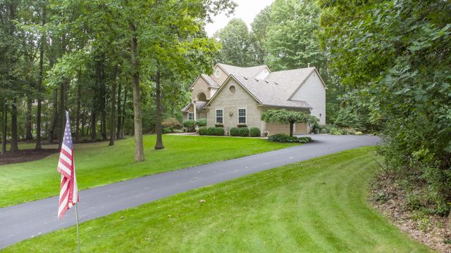 6490 Stillwater Drive, Chelsea, MI 48118