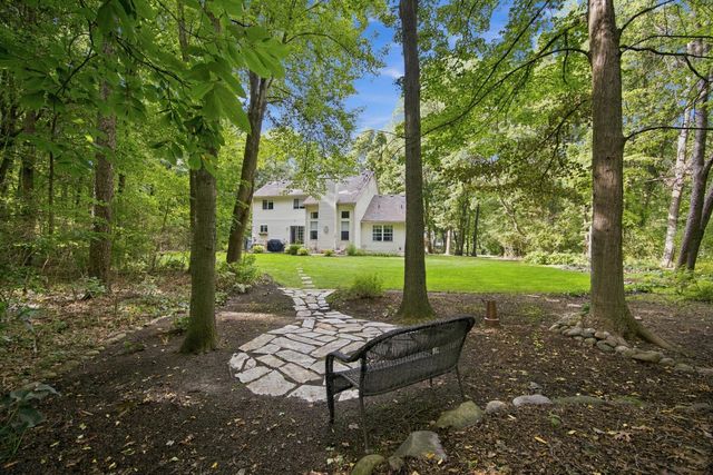 6490 Stillwater Drive, Chelsea, MI 48118