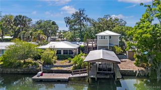 1203 SE Kings Bay Drive, Crystal River, FL 34429