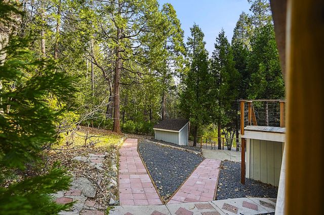 2894 Black Oak Dr, Arnold, CA 95223