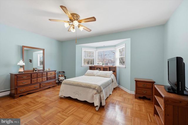 1304 VALLEY RD, Glen Mills, PA 19342