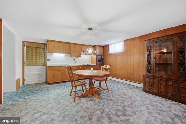 1304 VALLEY RD, Glen Mills, PA 19342