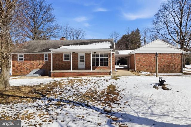 1304 VALLEY RD, Glen Mills, PA 19342