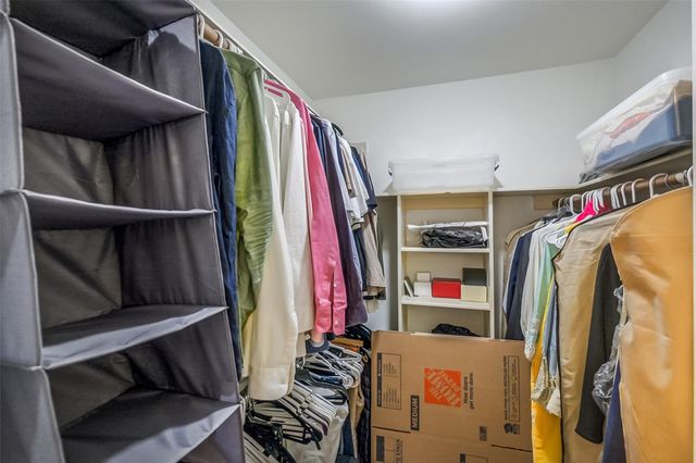 1112 Bering Drive 64, Houston, TX 77057