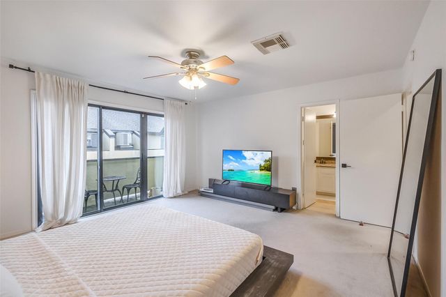 1112 Bering Drive 64, Houston, TX 77057