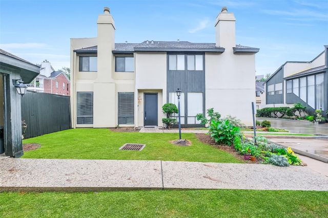 1112 Bering Drive 64, Houston, TX 77057