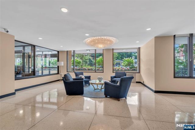 6600 Boulevard East 11E, West New York, NJ 07093