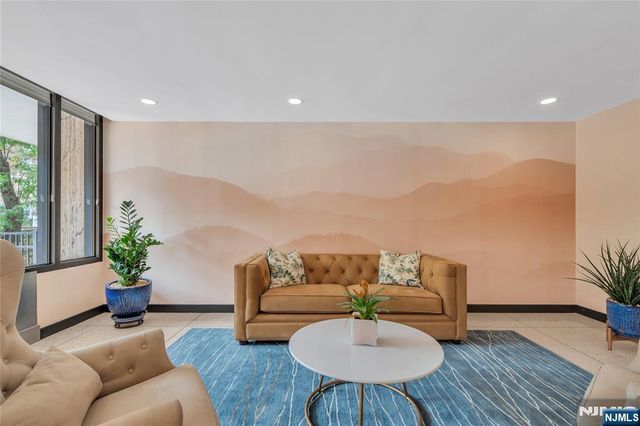 6600 Boulevard East 11E, West New York, NJ 07093