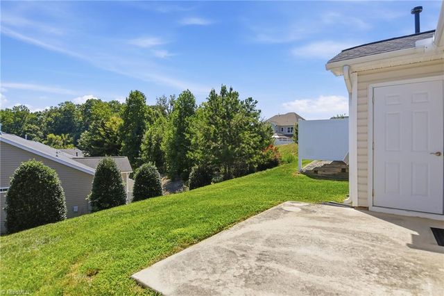 7168 Gregs Court, Lewisville, NC 27023