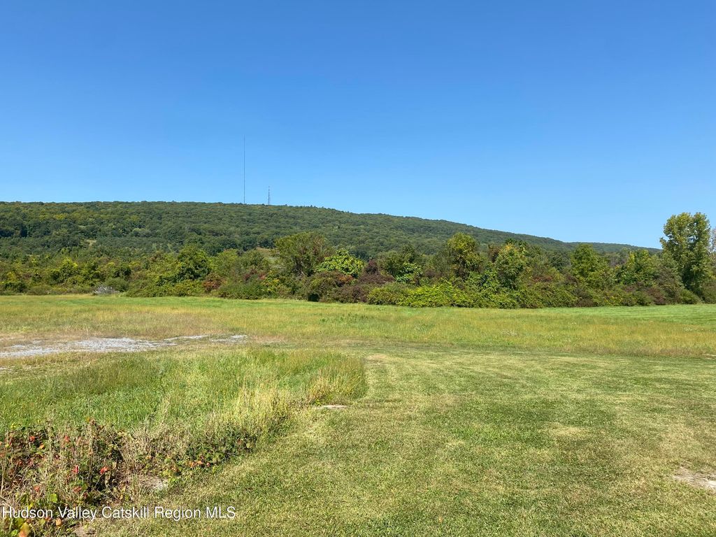 243 Vineyard Avenue, Highland, NY 12528