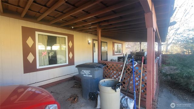 353 5th Avenue SE, Ephrata, WA 98823