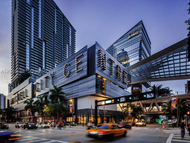 90 SW 3rd St 3802, Miami, FL 33130