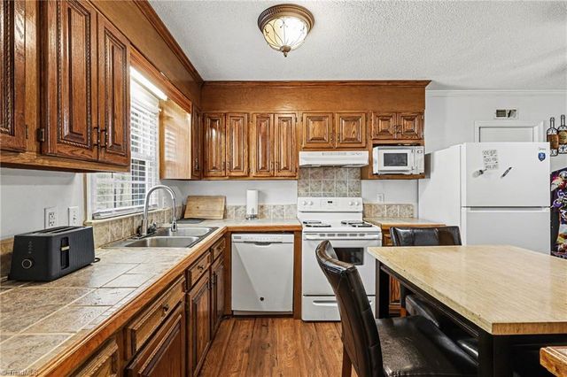 1121 Eagle Road, Greensboro, NC 27407