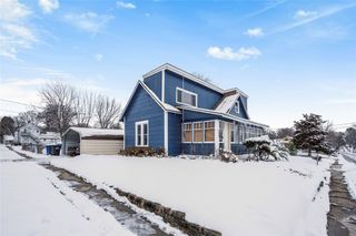 4002 10th Street, Des Moines, IA 50313