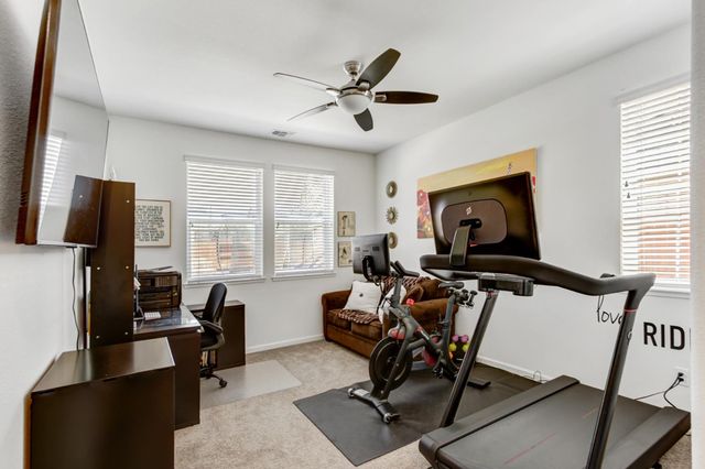 308 Winthrop Ct, Roseville, CA 95747
