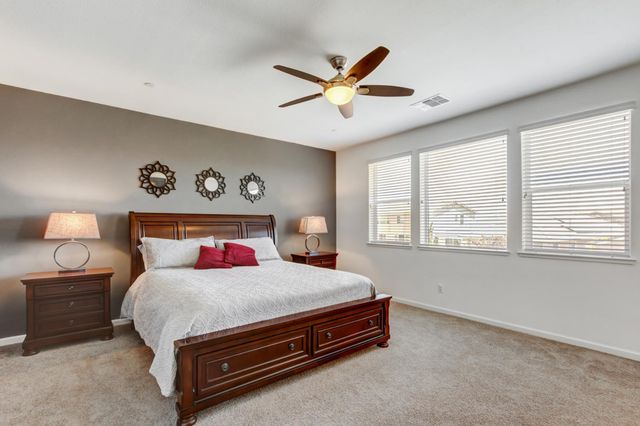 308 Winthrop Ct, Roseville, CA 95747