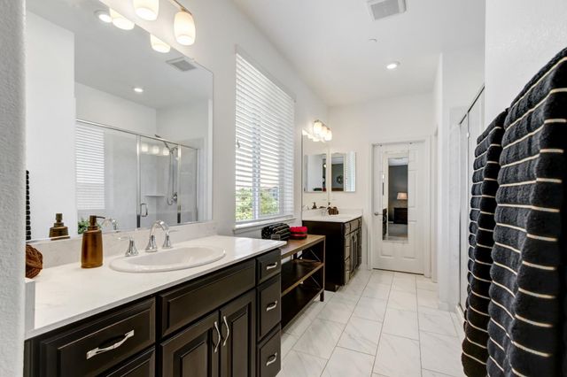 308 Winthrop Ct, Roseville, CA 95747