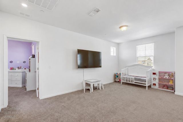 308 Winthrop Ct, Roseville, CA 95747