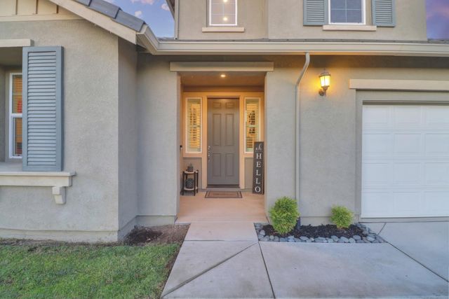 308 Winthrop Ct, Roseville, CA 95747