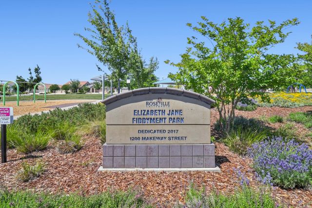 308 Winthrop Ct, Roseville, CA 95747