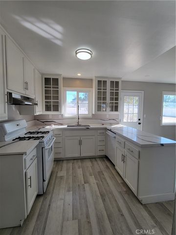 22725 Anoka, Apple Valley, CA 92308