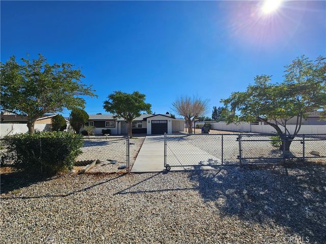22725 Anoka, Apple Valley, CA 92308